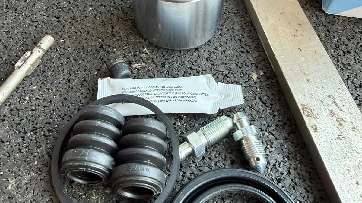 Clutch and gearbox